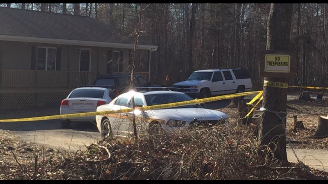 ‘Good Samaritan’ Shot And Robbed While Trying To Help Family In Car ...