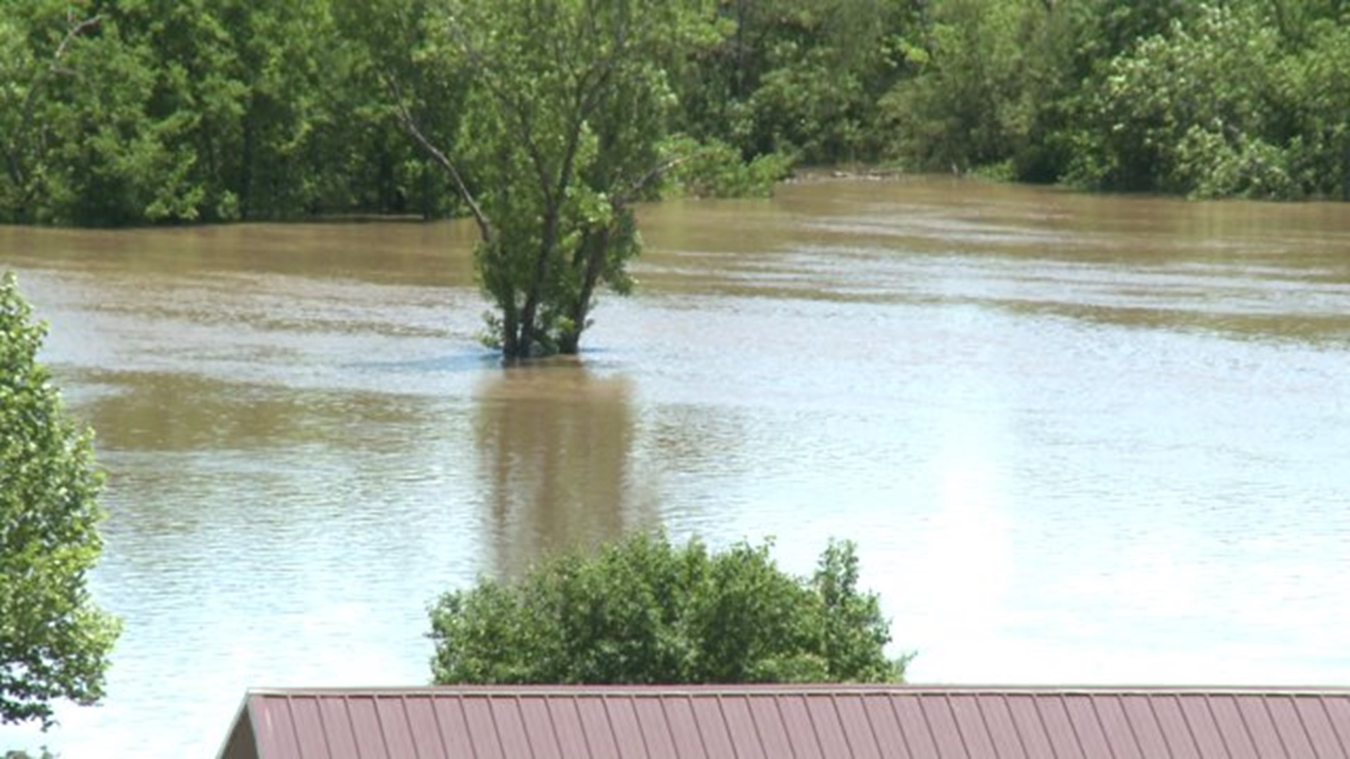 LeFlore County Authorities Search For Spiro Man After Flooding