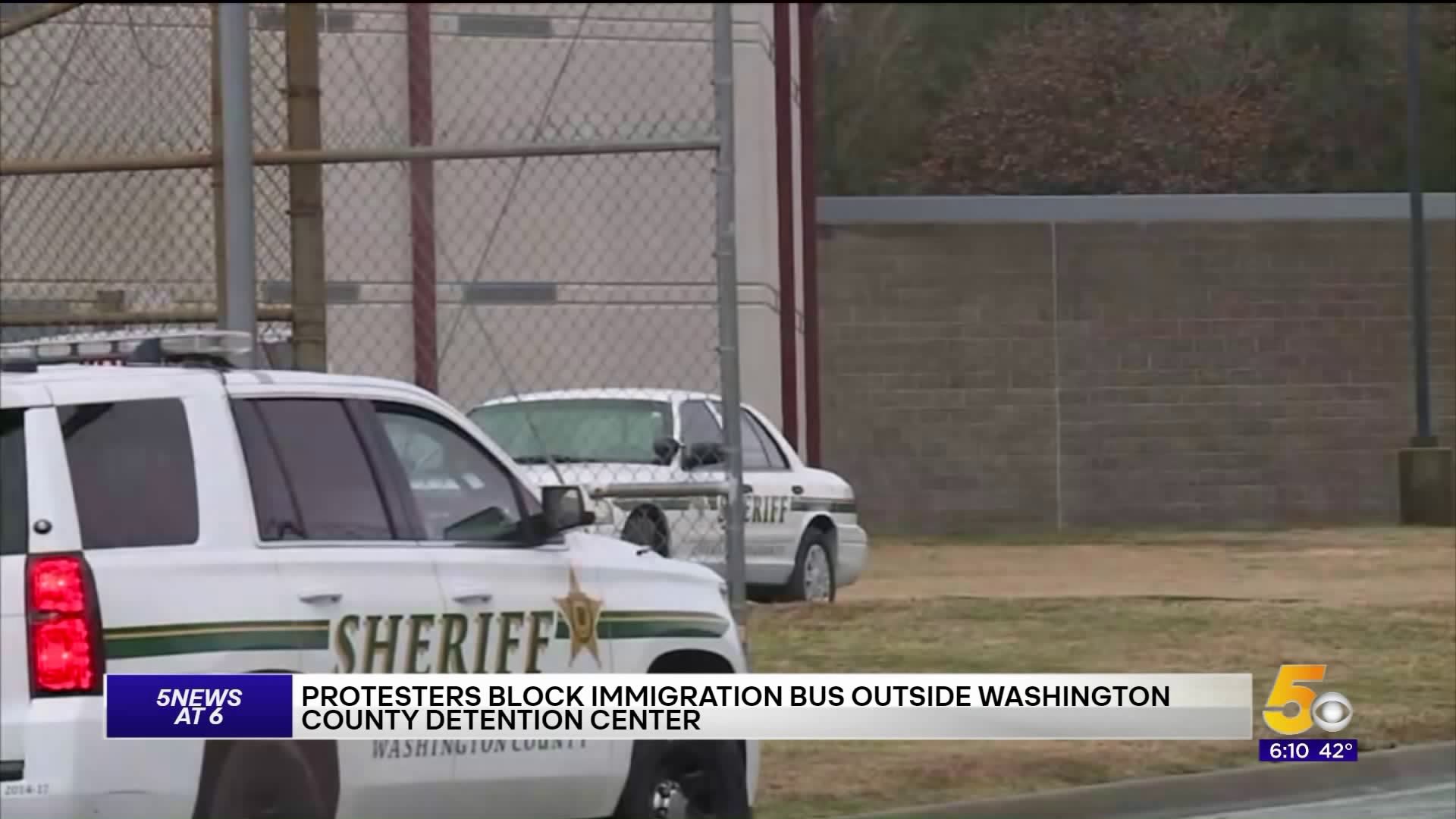 Protesters Block Immigration Bus Outside Washington County Detention Center