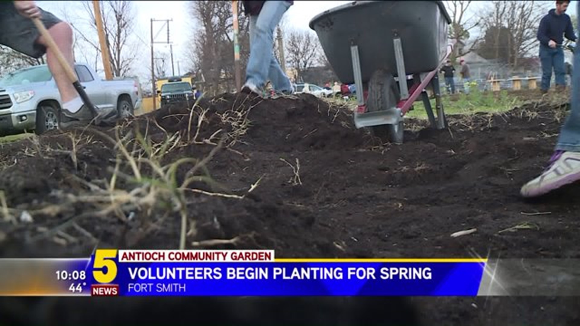 Volunteers Begin Planting For Spring