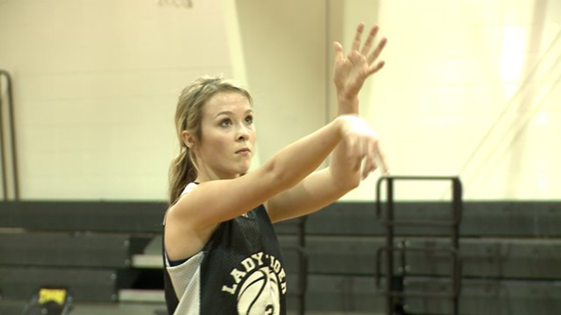 Twins Lead Prairie Grove Girls Basketball