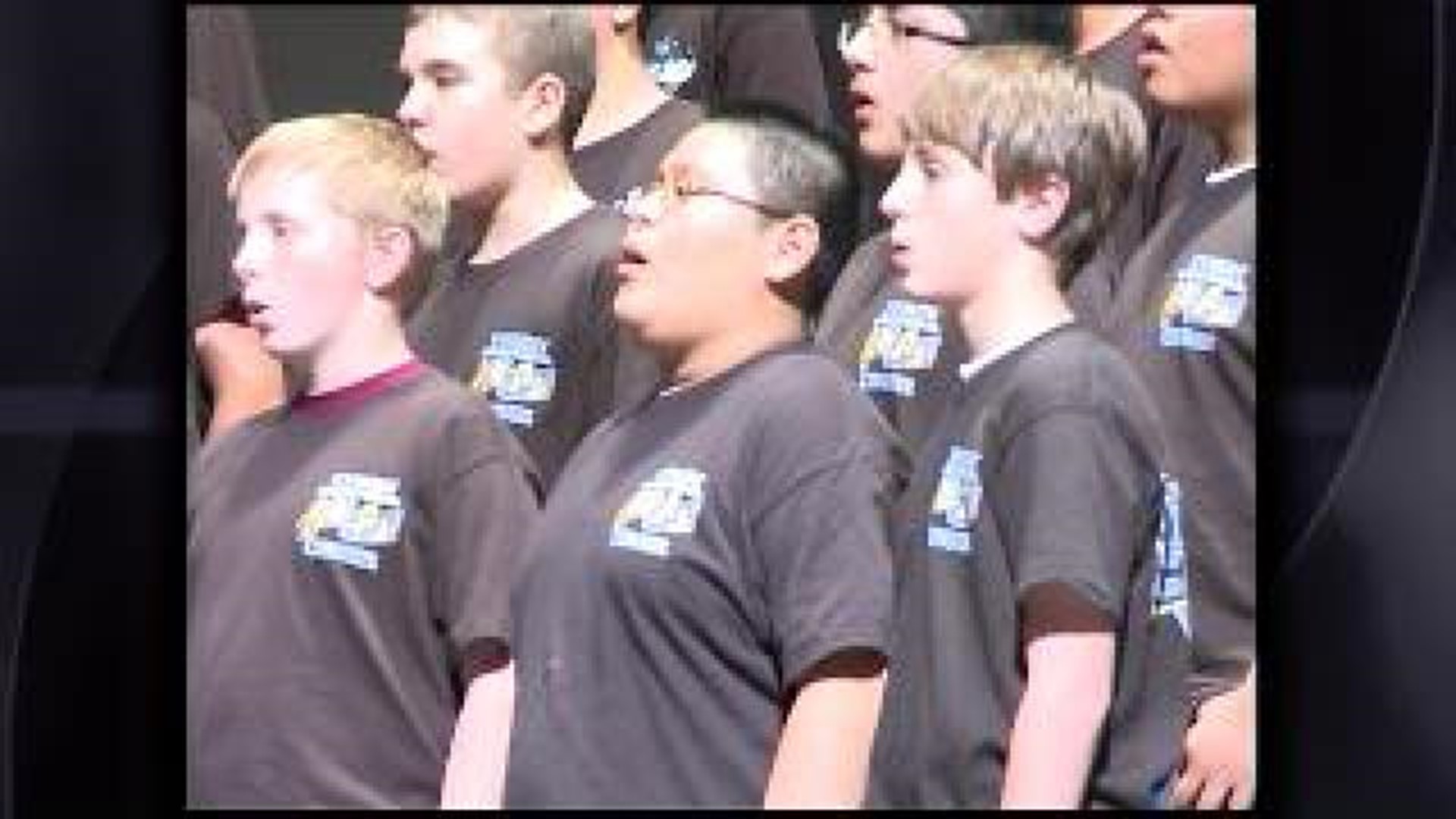 Springdale\'s Best Middle School Choir Students Form Choir