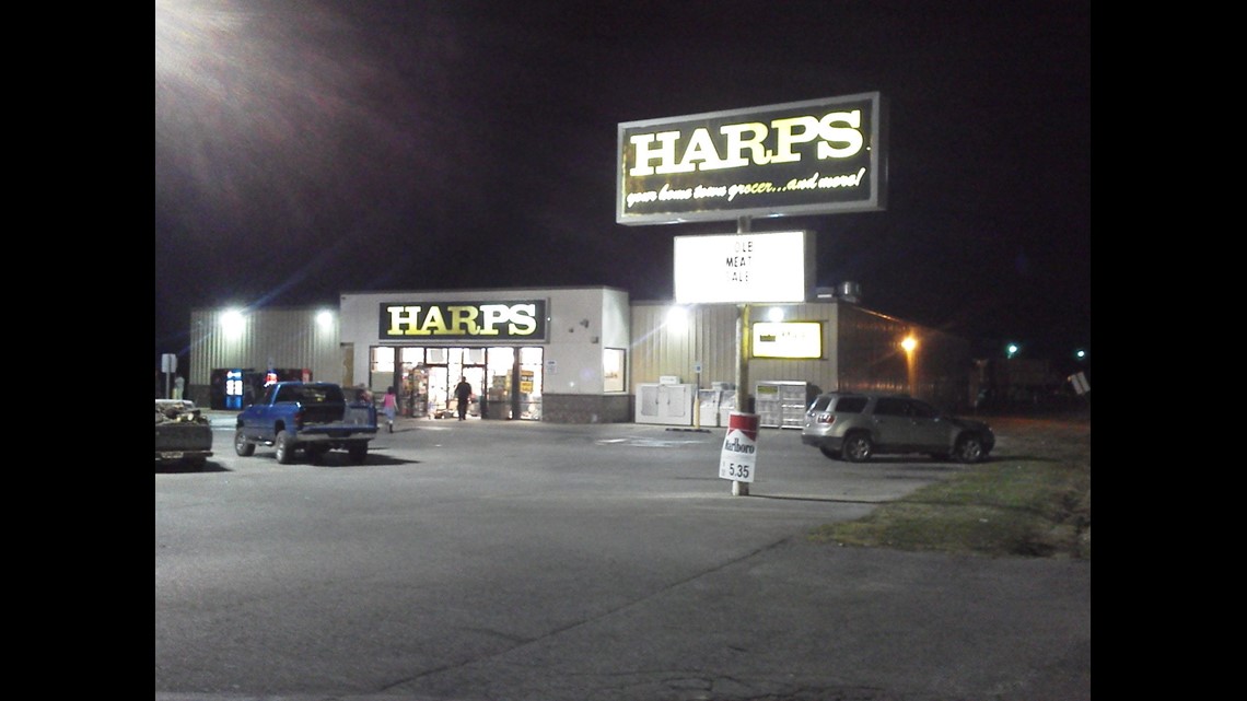 Lincoln Harps Food Store Evacuated after Fire