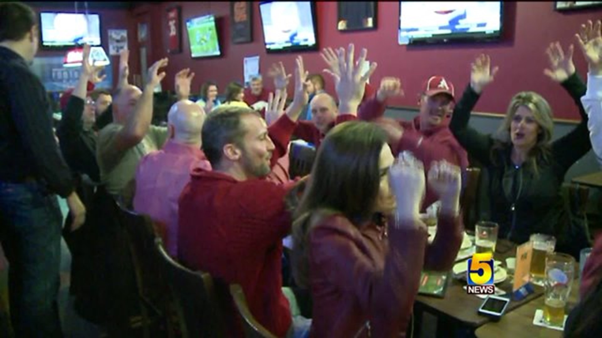 Fans React To Razorback`s Bowl Win