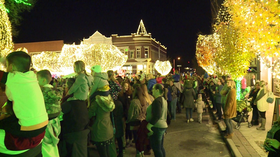 Lights Of The Ozarks Begins Again In Fayetteville