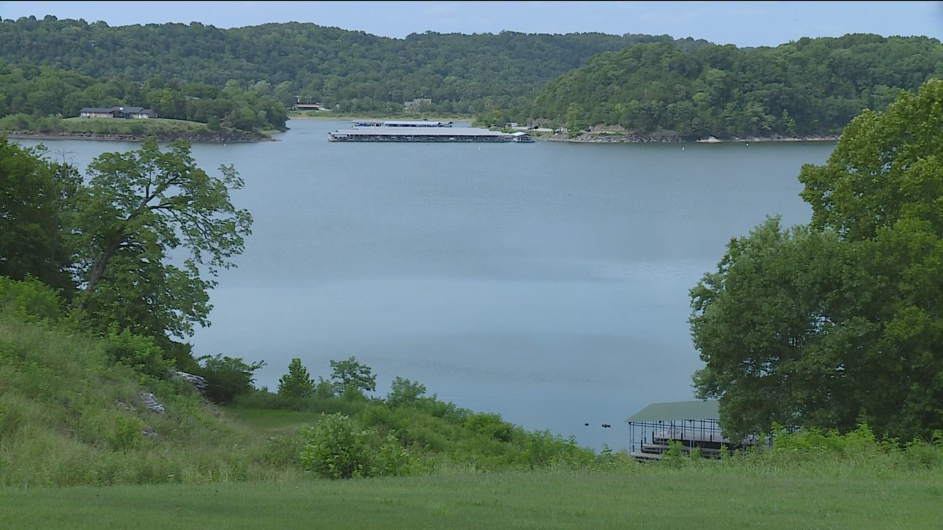 More than a hundred landowners gathered Tuesday in Springdale to hear what USACE had to say about selling their land.