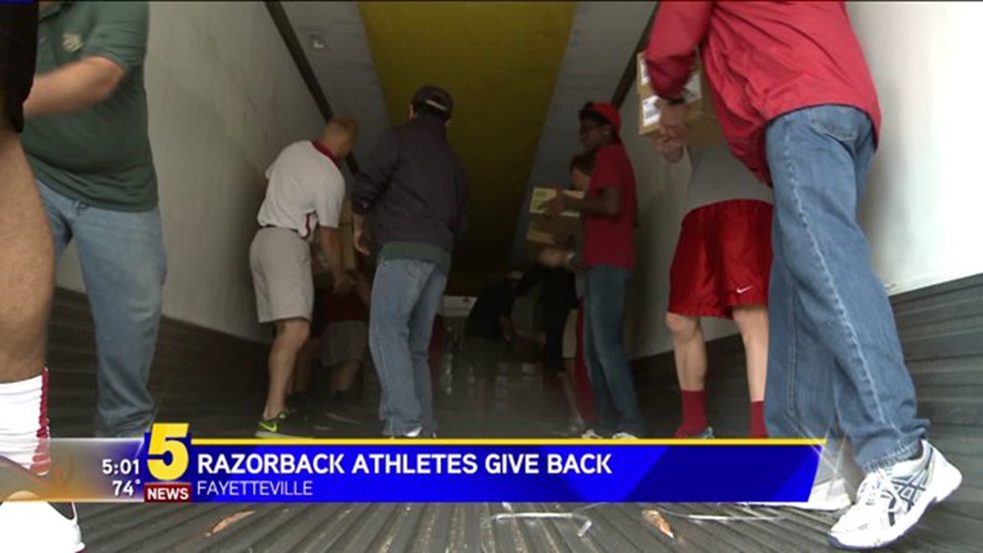 Razorback Student Athletes Give Back