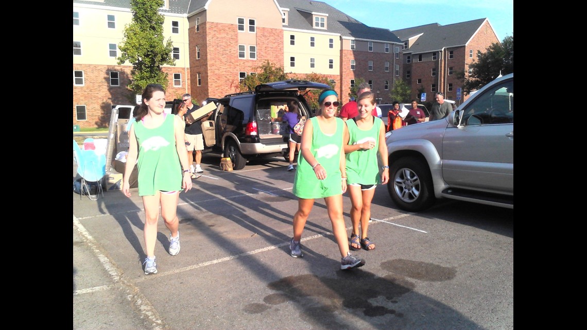 Students Make Themselves at Home at UA “MoveIn”