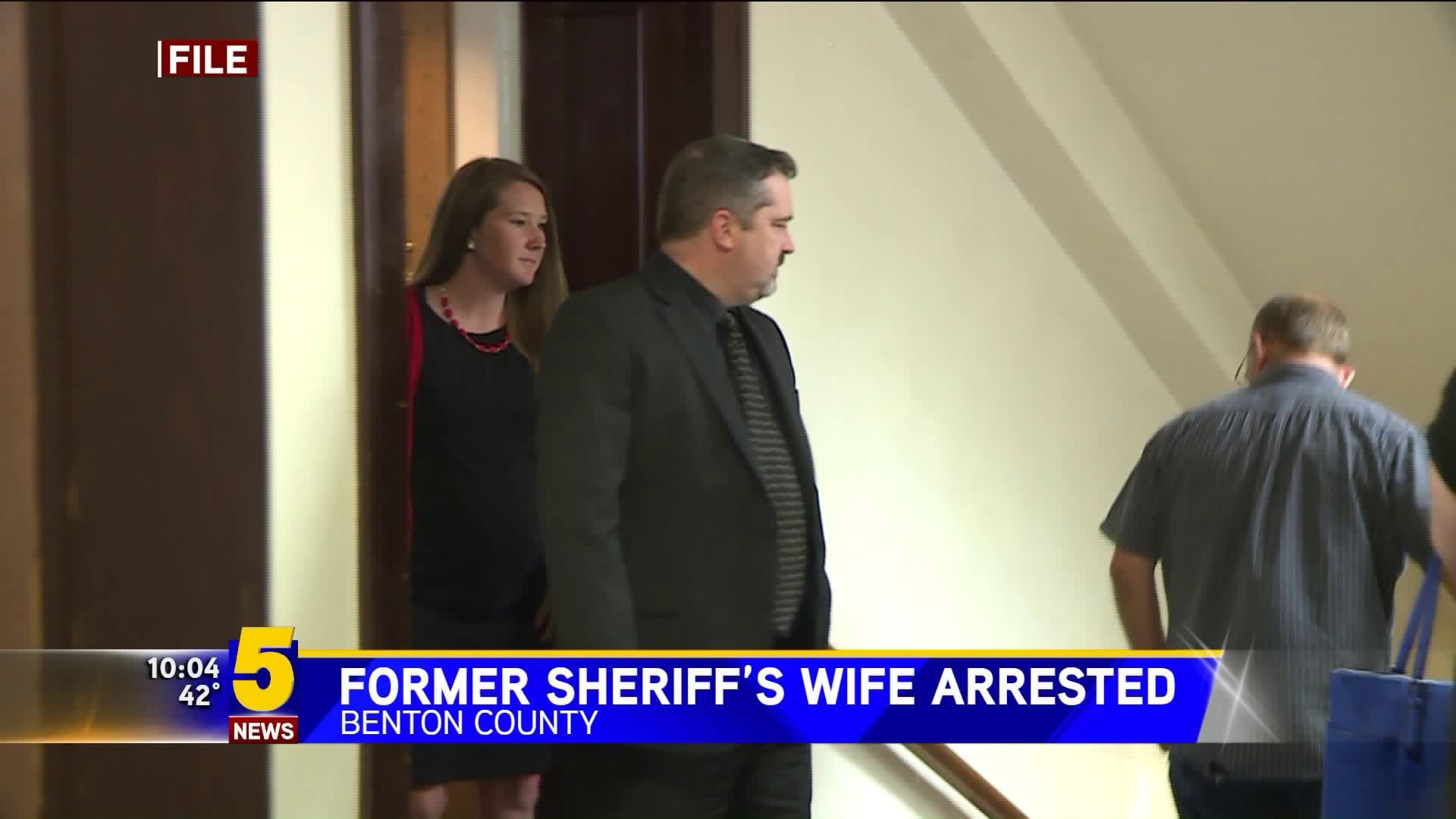 Former Sheriff`s Wife In Trouble