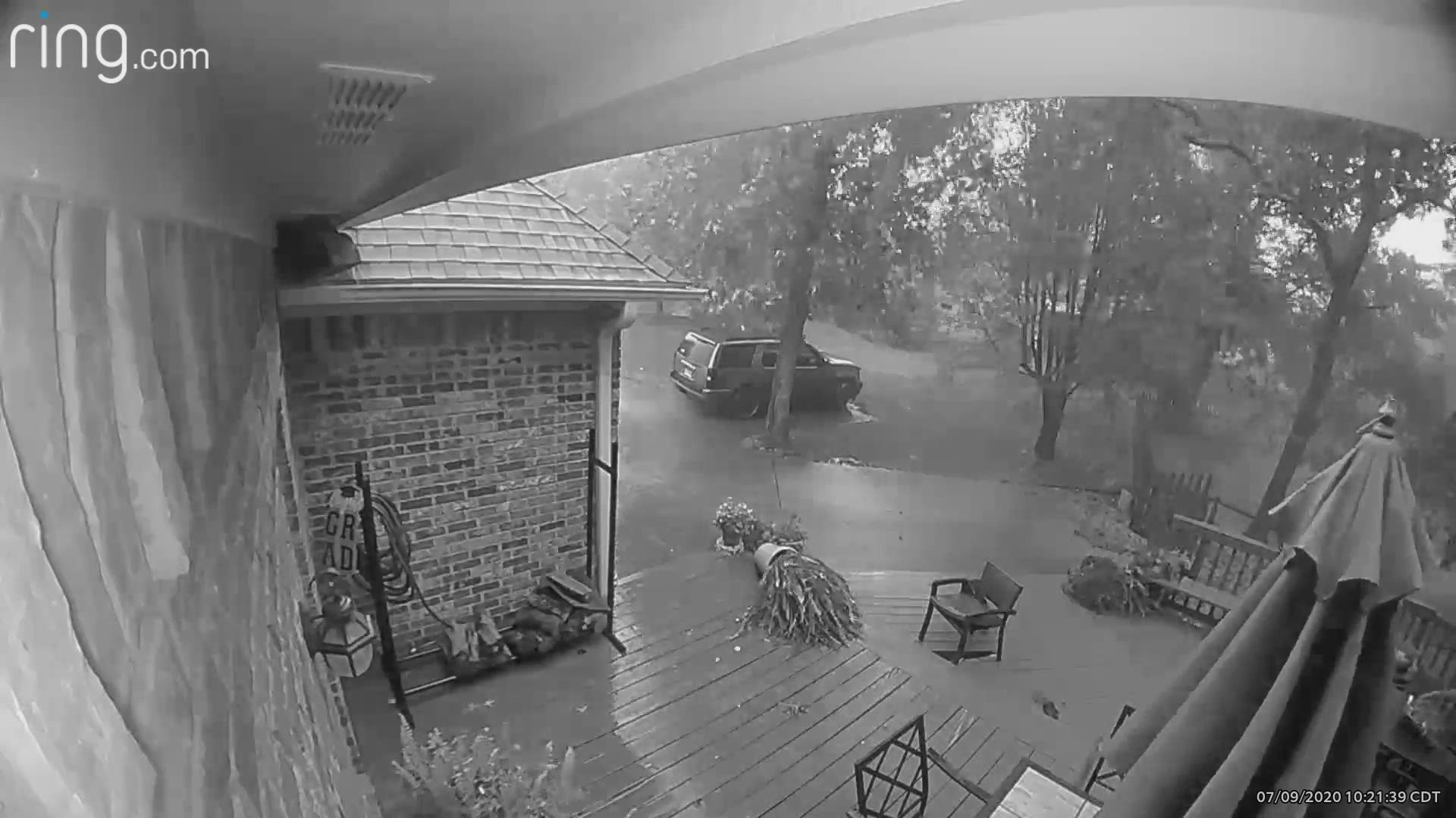 Home footage shows strong storms pass through Old Wire Road in Fayetteville.