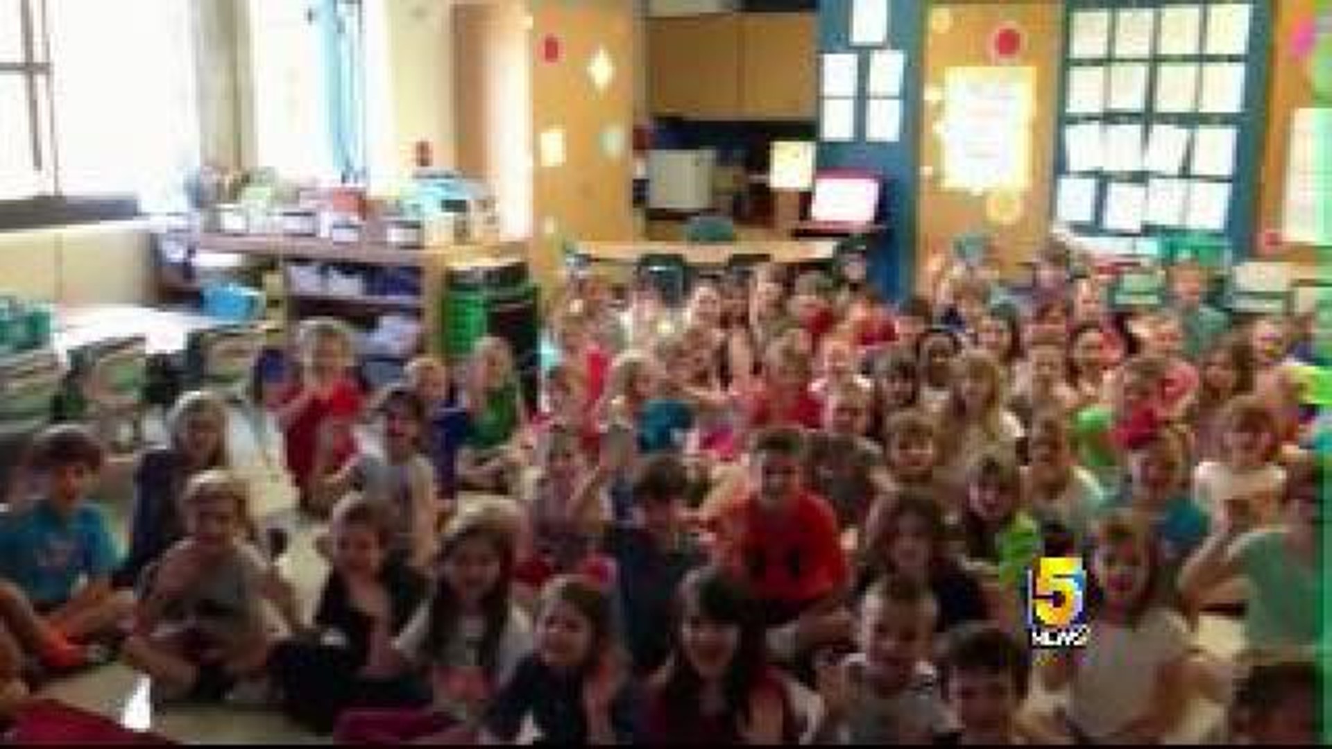 Fayetteville First Graders Say Hello To 5NEWS