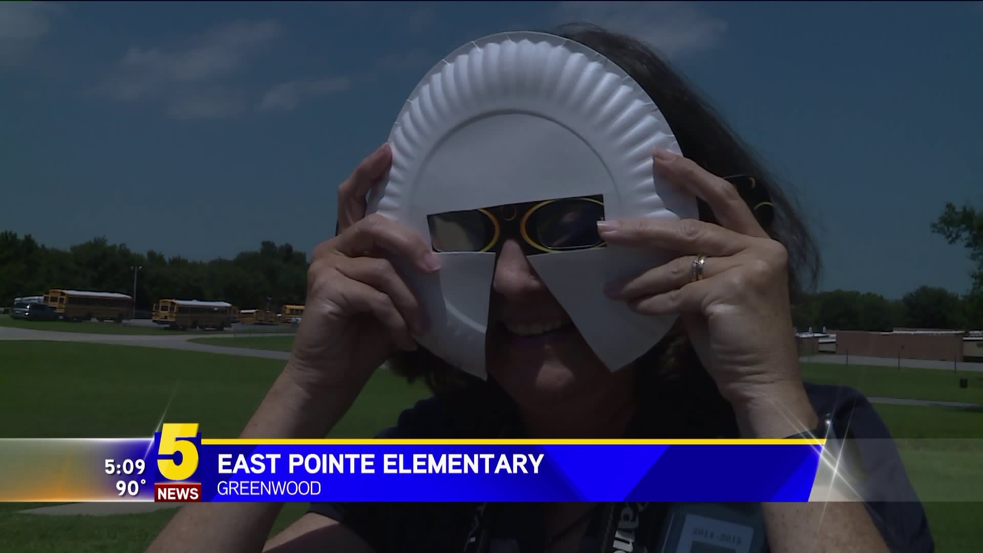 East Pointe Elementary Students View 2017 Solar Eclipse