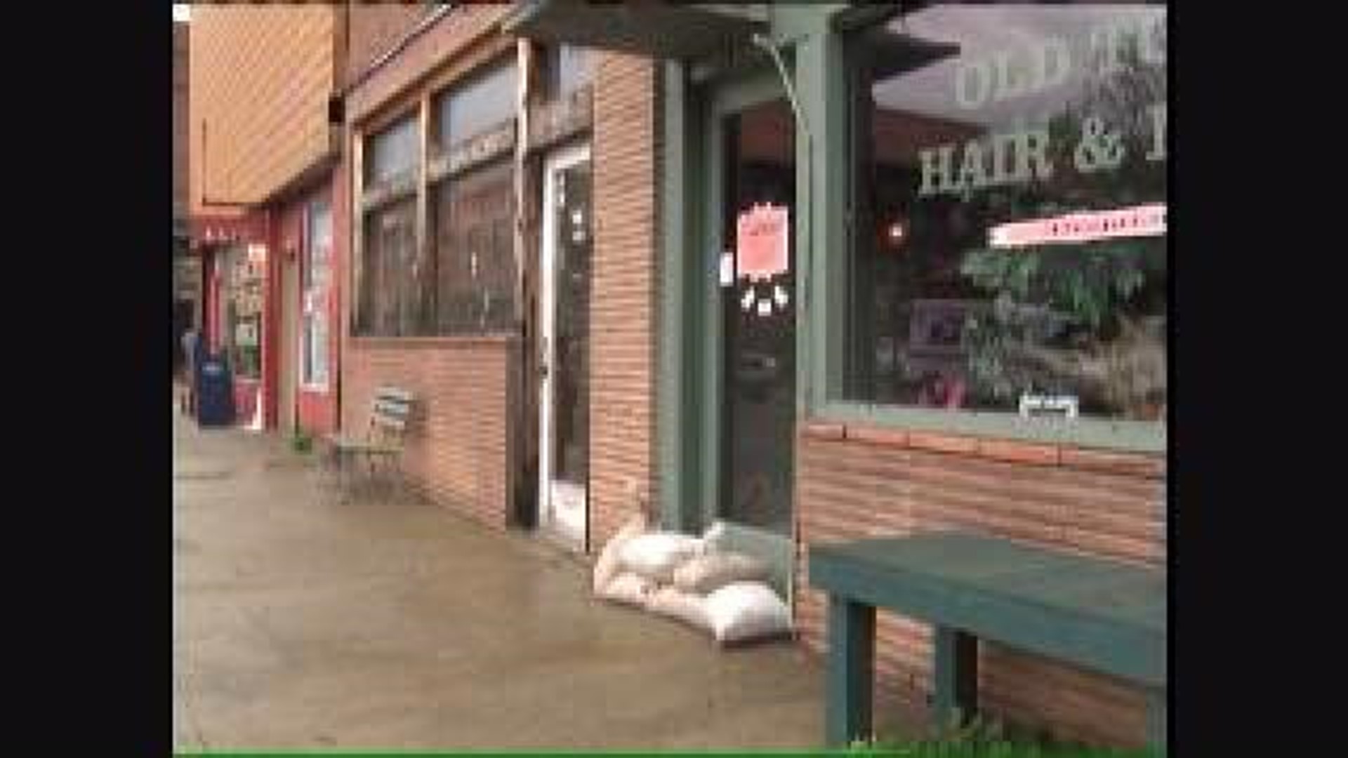 River Valley Businesses Prepare for Possible Flooding