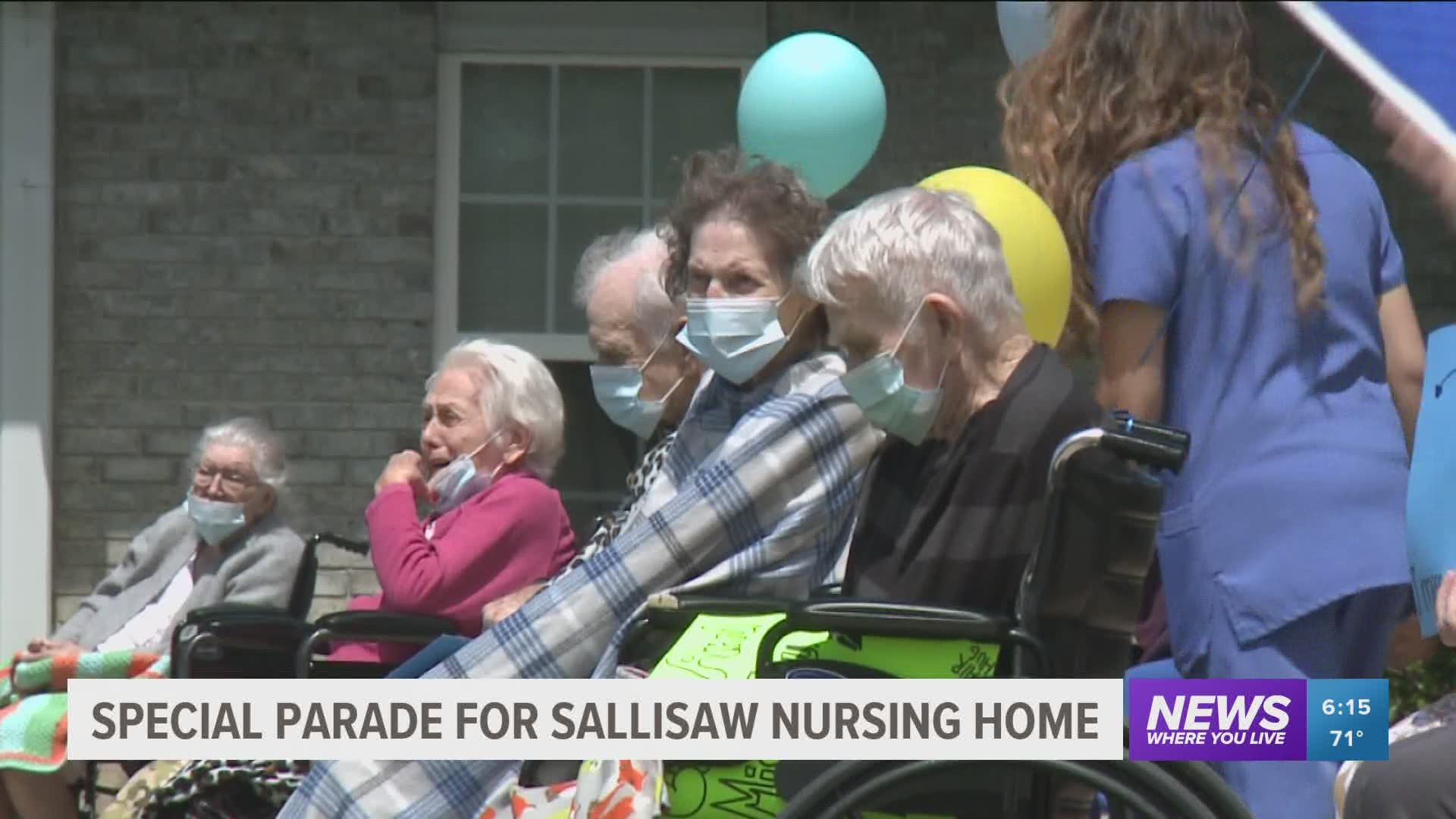 Special parade for Sallisaw nursing home