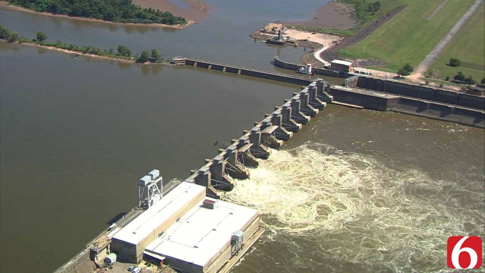 Water Levels Continue To Be Lowered To Cleanup Barges That Crashed Into