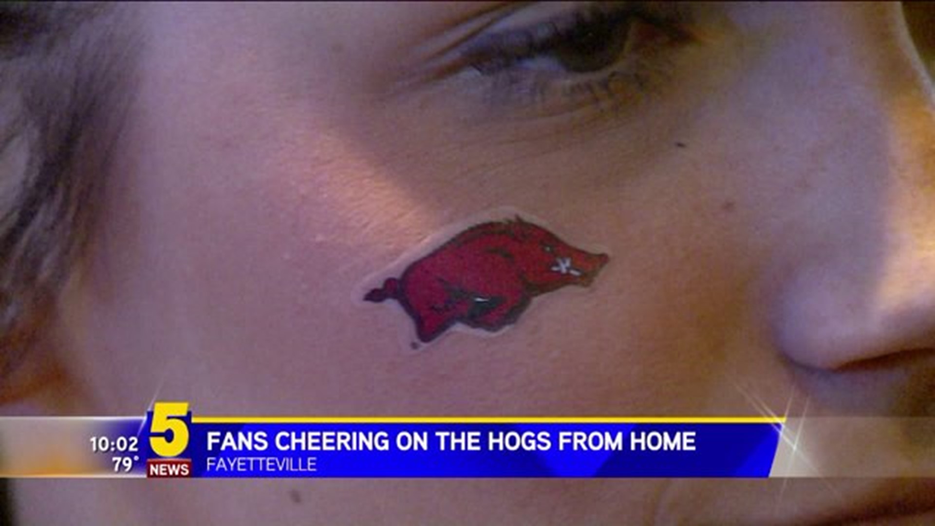 Fans Cheering On The Hogs From Home