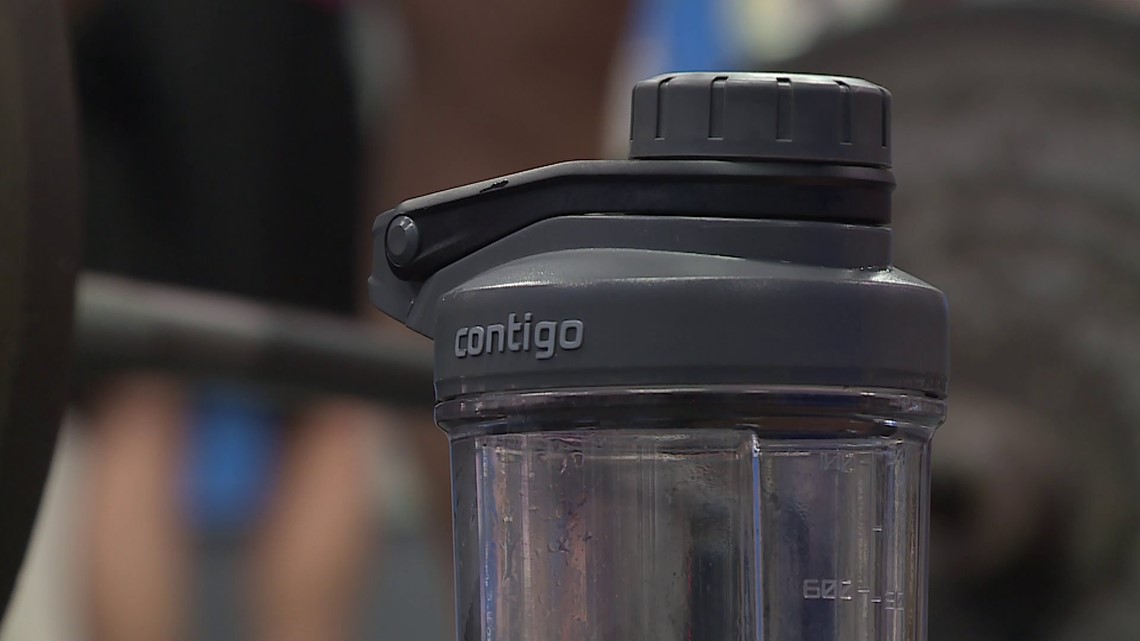 Study Suggests Washing Reusable Water Bottles After Each Use