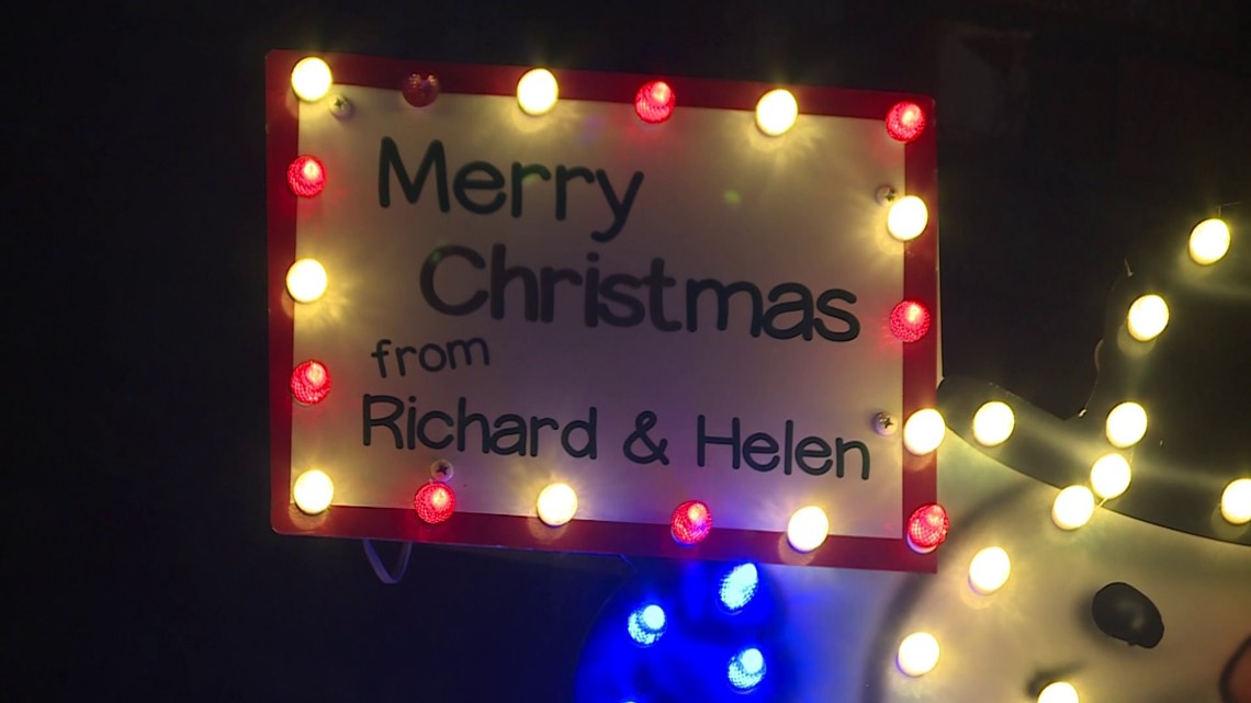 Thousands Visit Van Buren Home For Annual Holiday Light Show