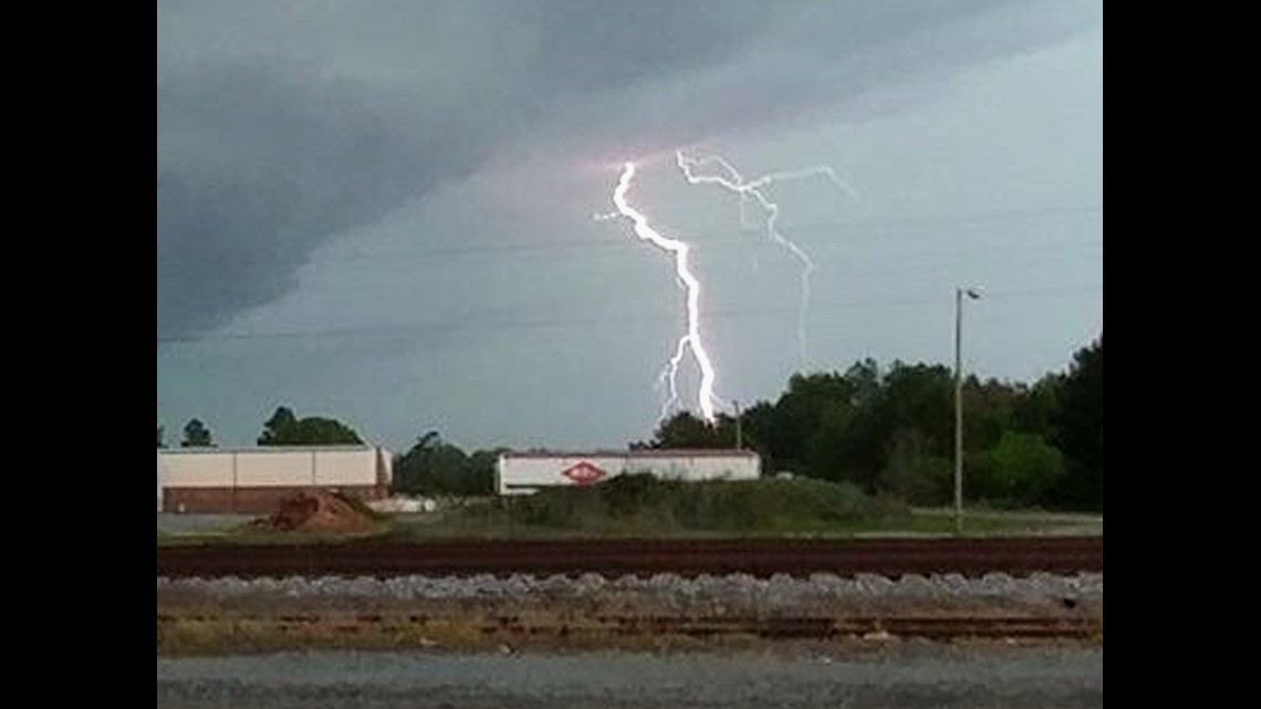 Pope County Man Dies From Lightning Strike 