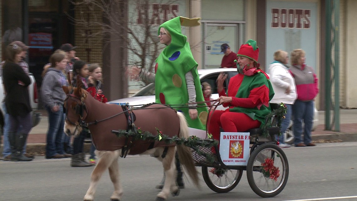 Hundreds Attend Fort Smith Christmas Parade