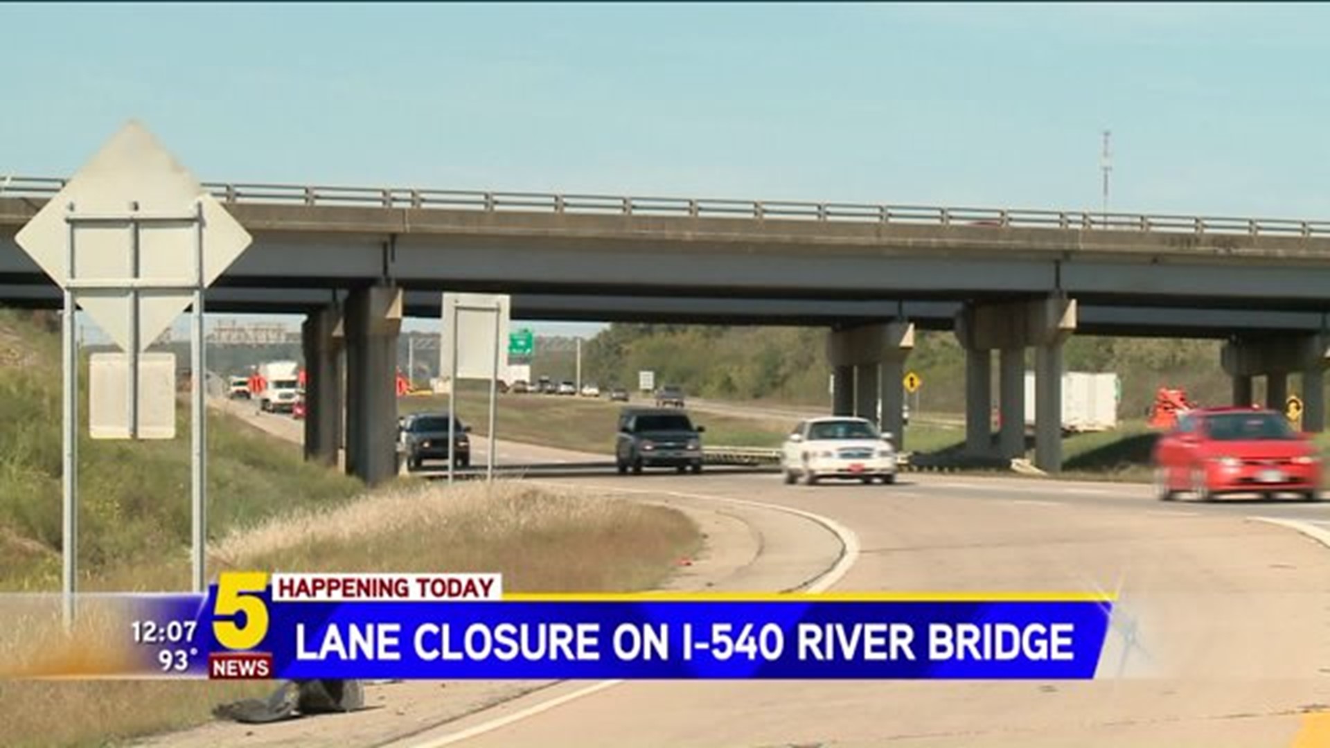 Lane closures on I-49