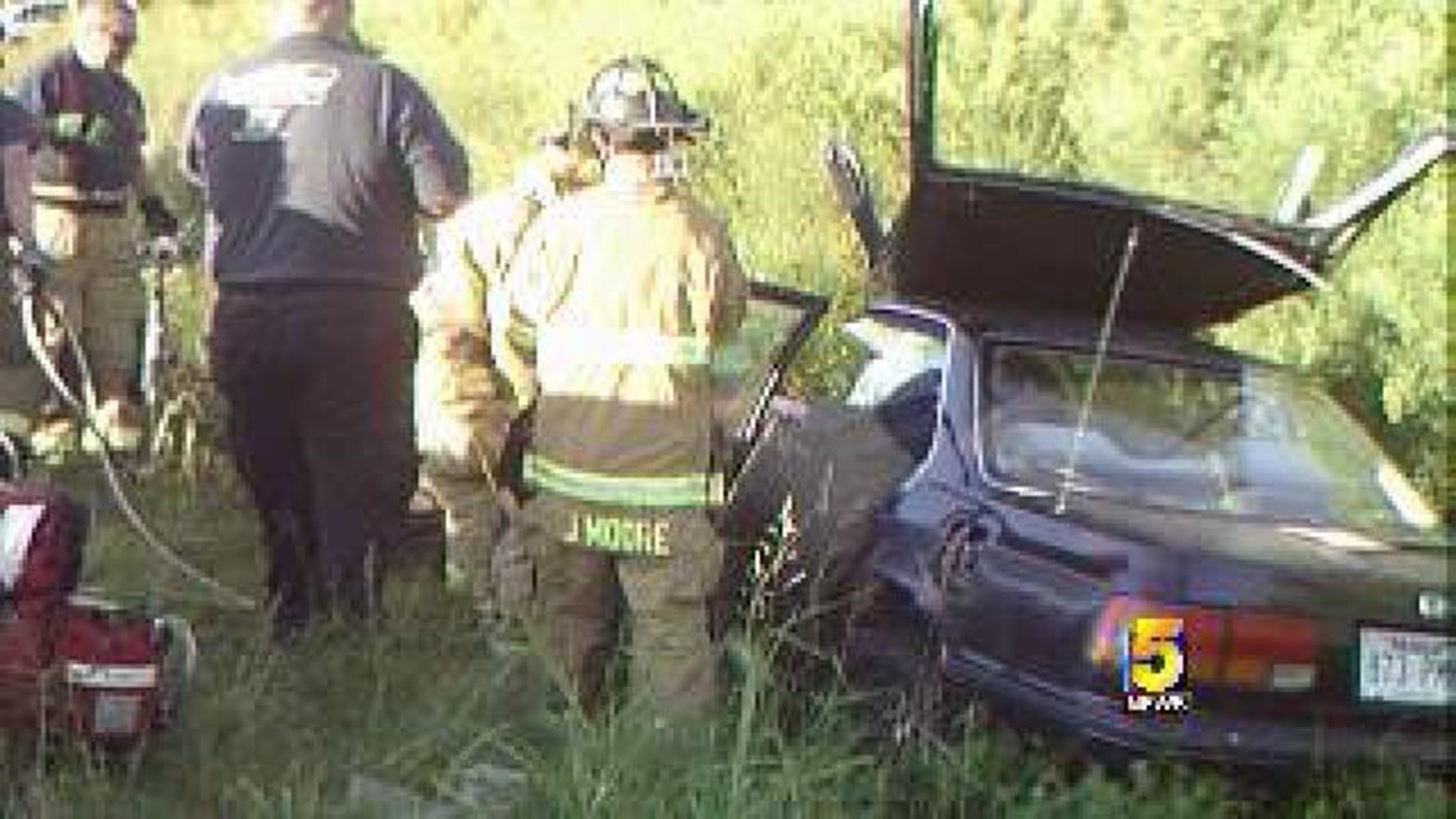 Two Injured in Crawford County Car Crash