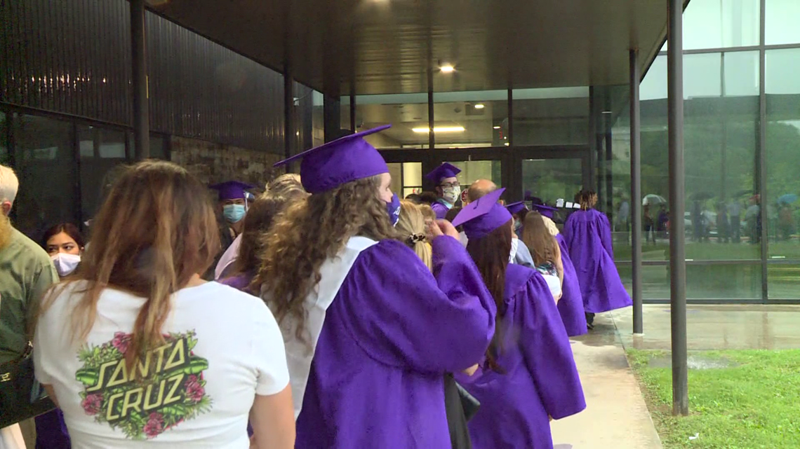 Fayetteville holds graduation ceremony despite COVID19 pandemic