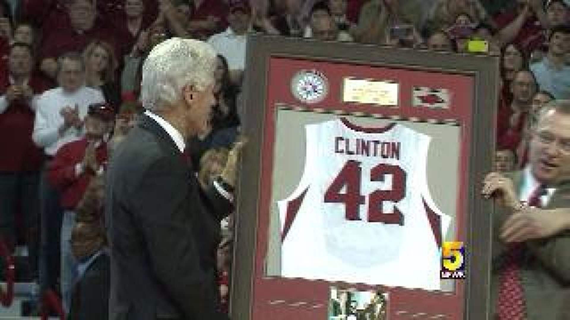 Clinton Honored At Razorback Basketball Game