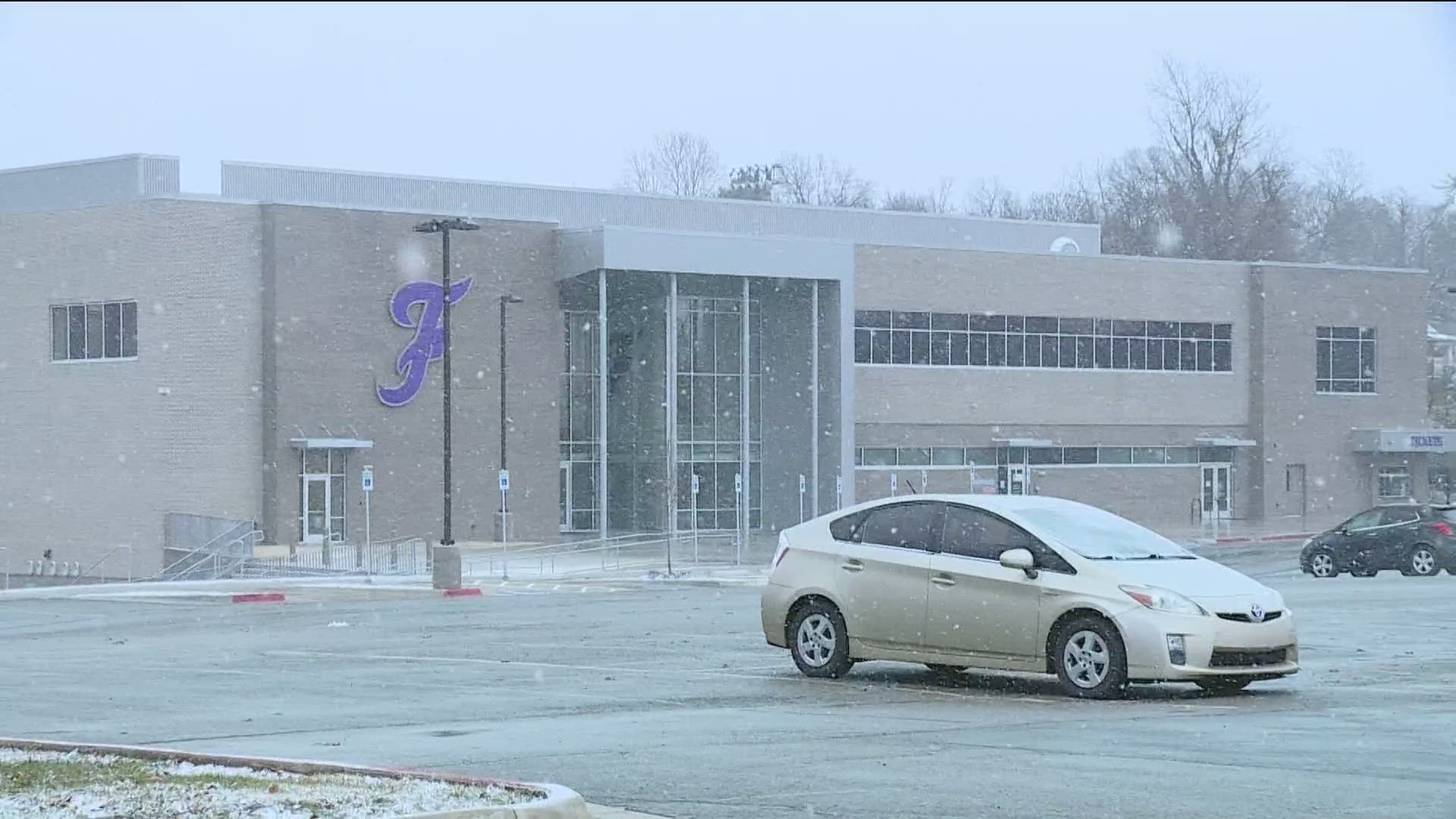 SCHOOLS ACROSS 5COUNTRY HAVE BEEN CLOSED FOR THE LAST FEW DAYS BECAUSE OF THE WEATHER...