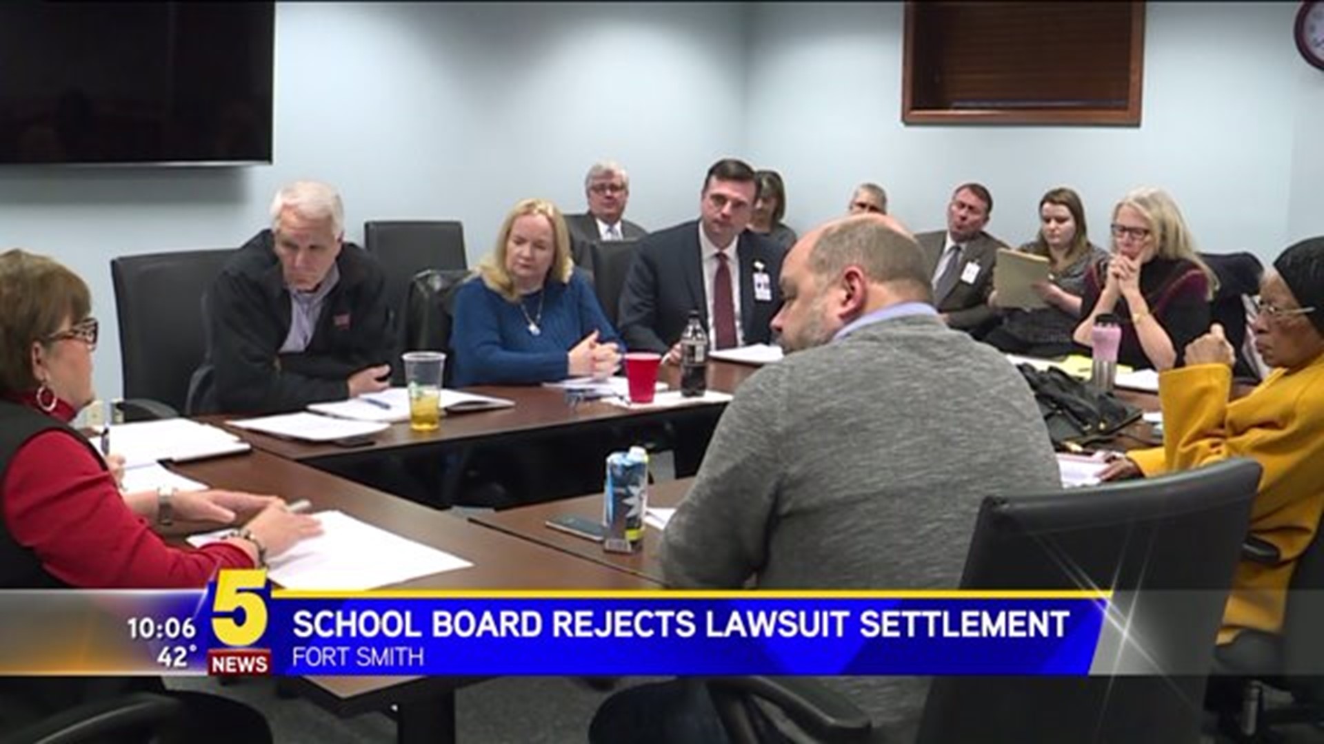 School Board Rejects Lawsuit Settlement