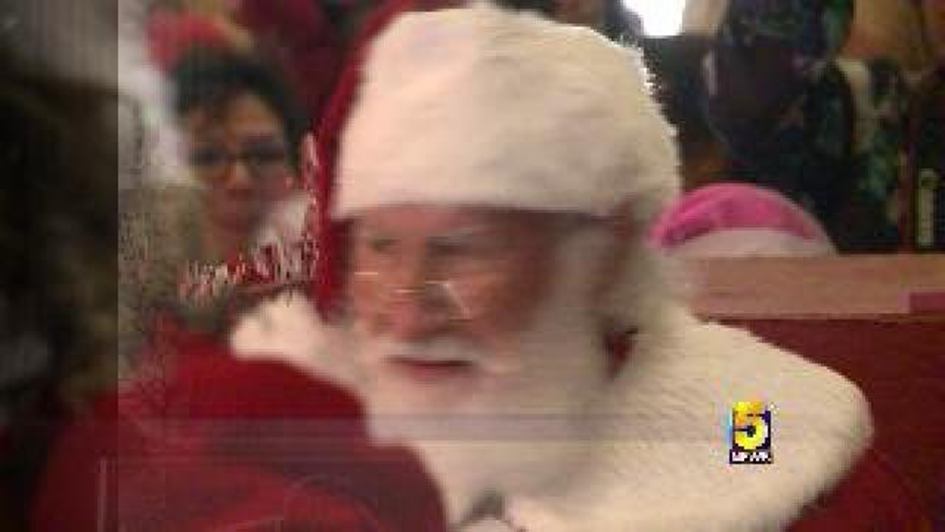 Santa Claus Arrives At Northwest Arkansas Mall