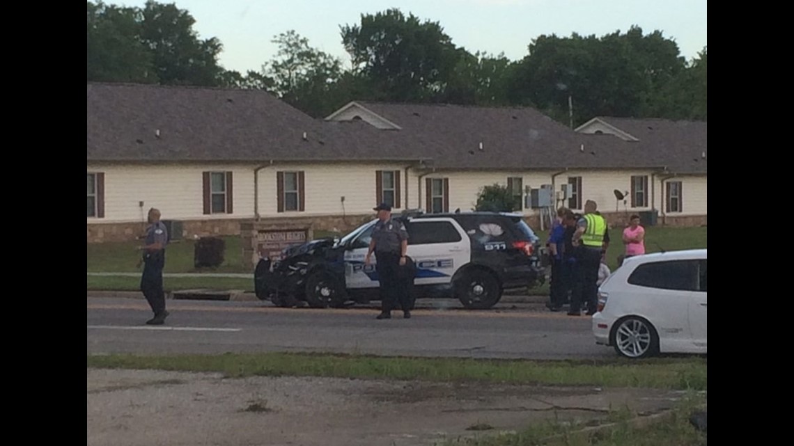 Van Buren Police Officer Involved In Collision | 5newsonline.com