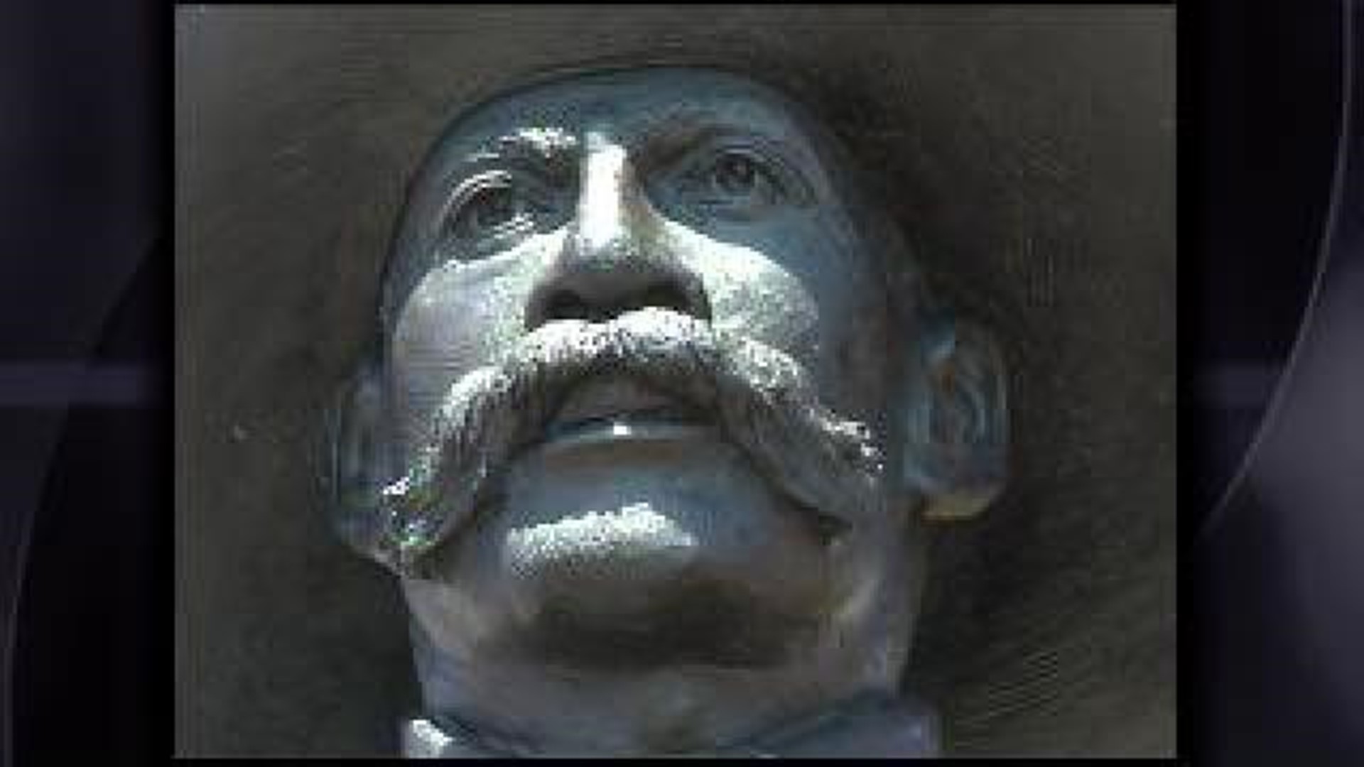 Sculpture Artist Arrives With Bass Reeves Monument
