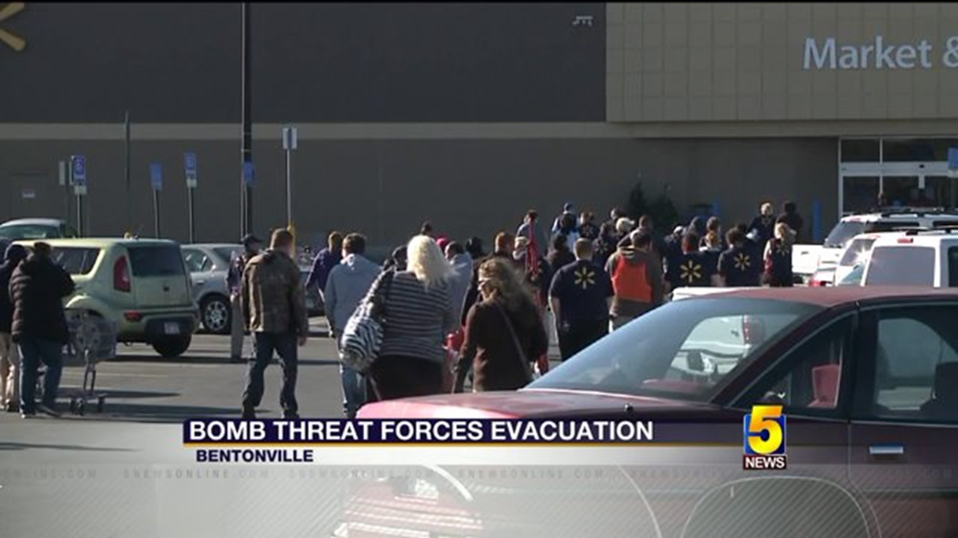 Bomb Threat Evacuates Bentonville Walmart