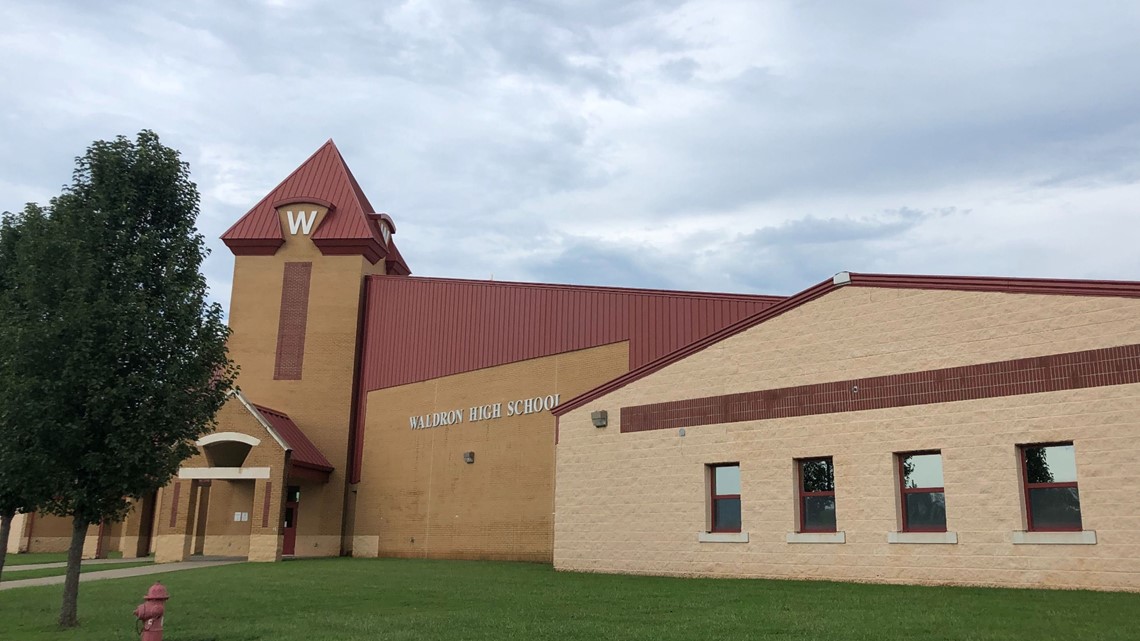 Waldron Schools implement face mask requirement