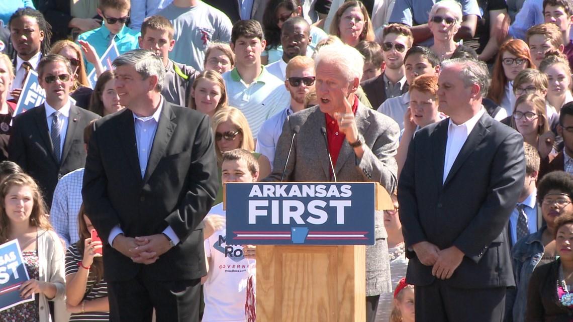 President Bill Clinton Leads 2 Campaign Rallies In Northwest Arkansas ...
