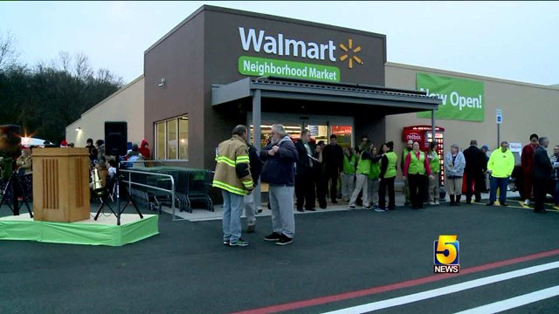 Walmart Neighborhood Market Opens In Cedarville