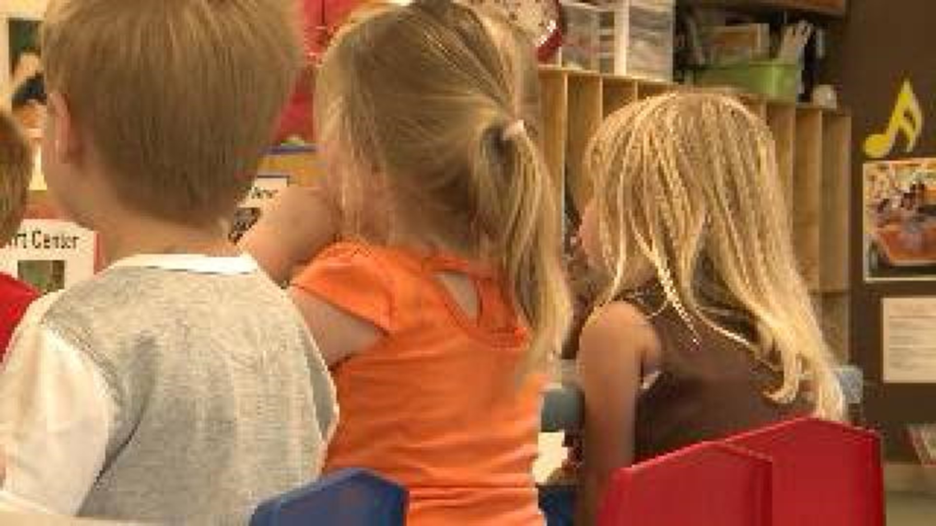 Preschoolers Sing Bible Verses Instead of Praying