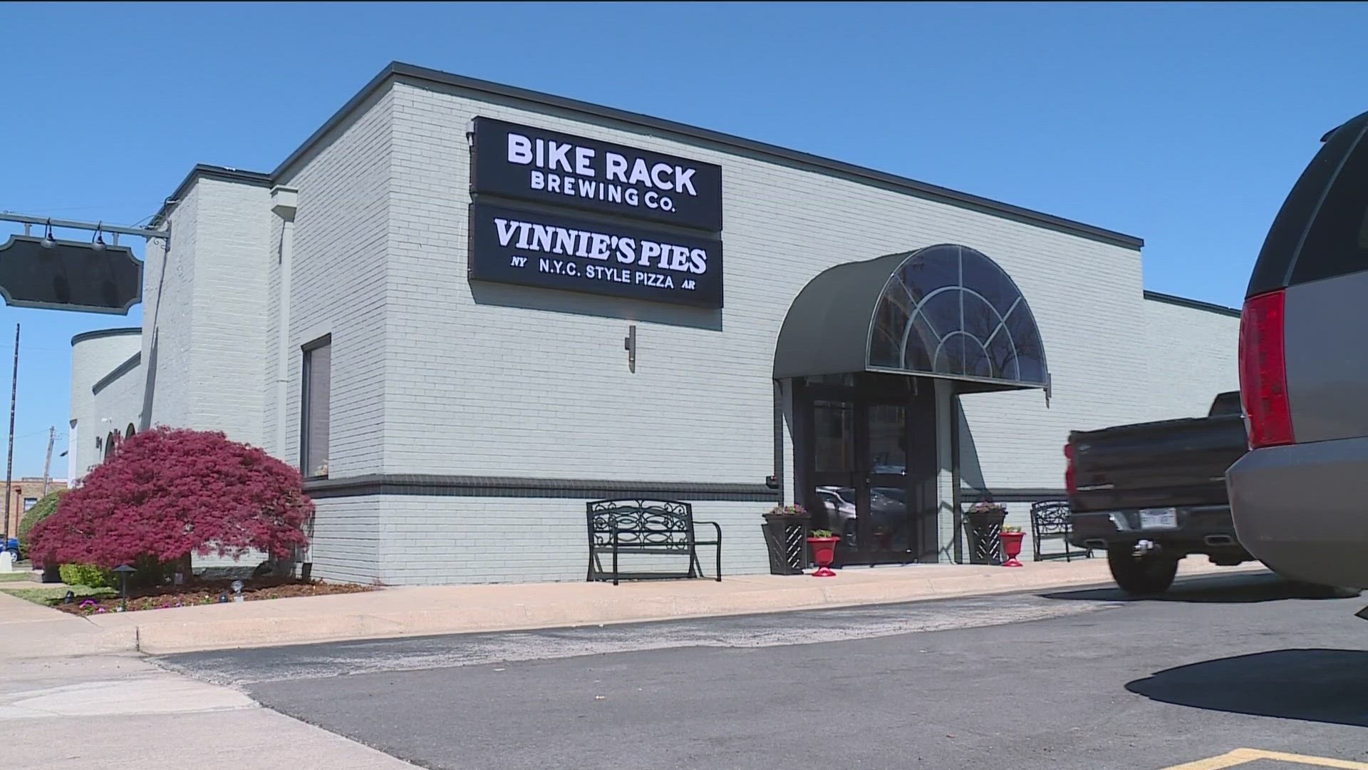 Vinnie's Pies, a Fort Smith food truck, has expanded to a restaurant in partnership with Bike Rack Brewing Company and Taliano's Italian Restaurant.