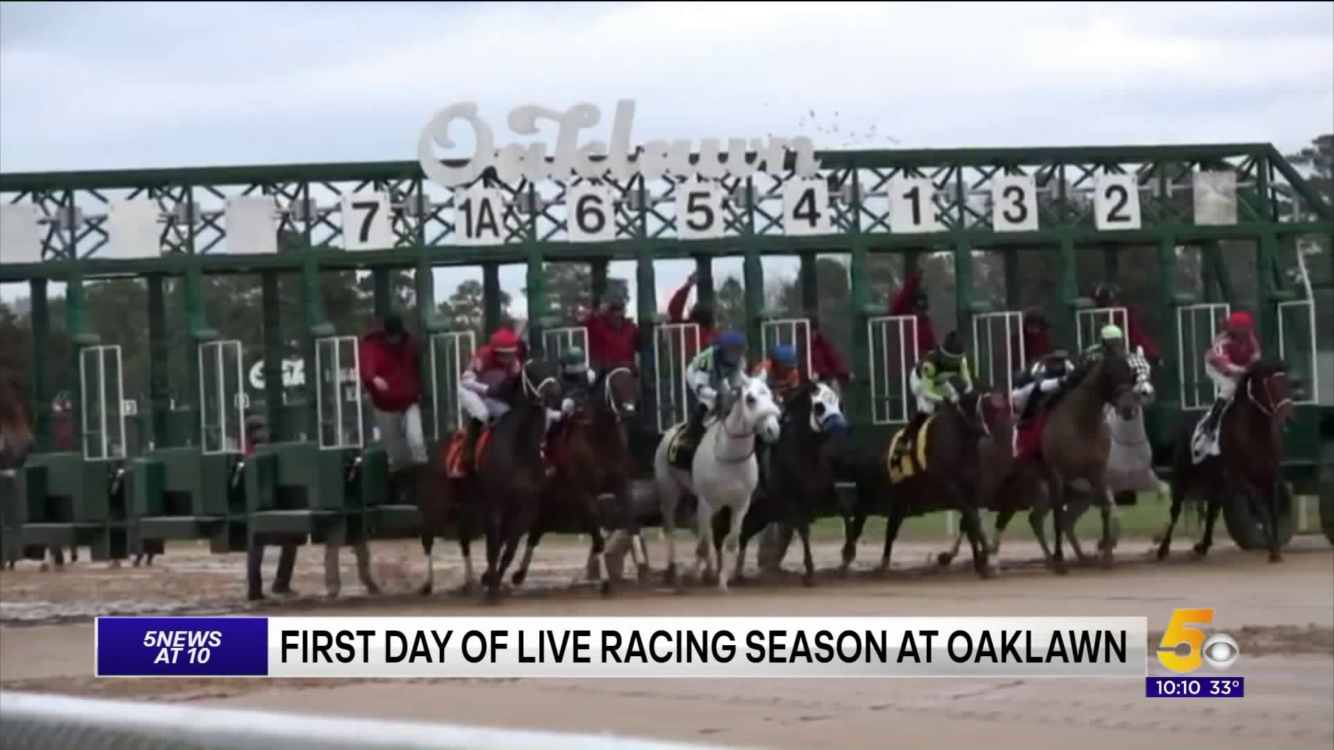 Opening Day For Horse Races Begins At Oaklawn