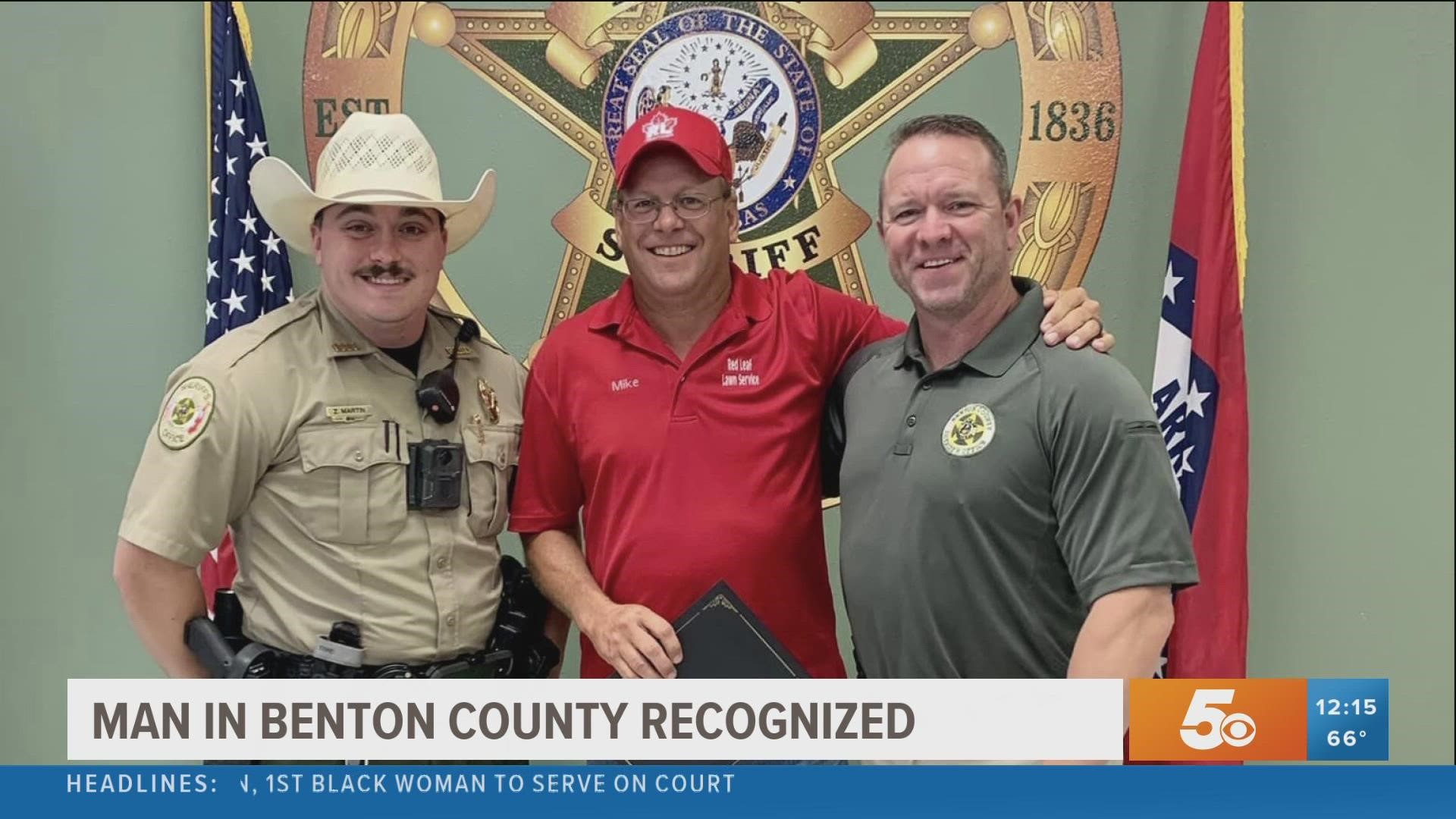 Michael Oldham was recognized for helping a Benton County deputy wrestle a man to the ground.