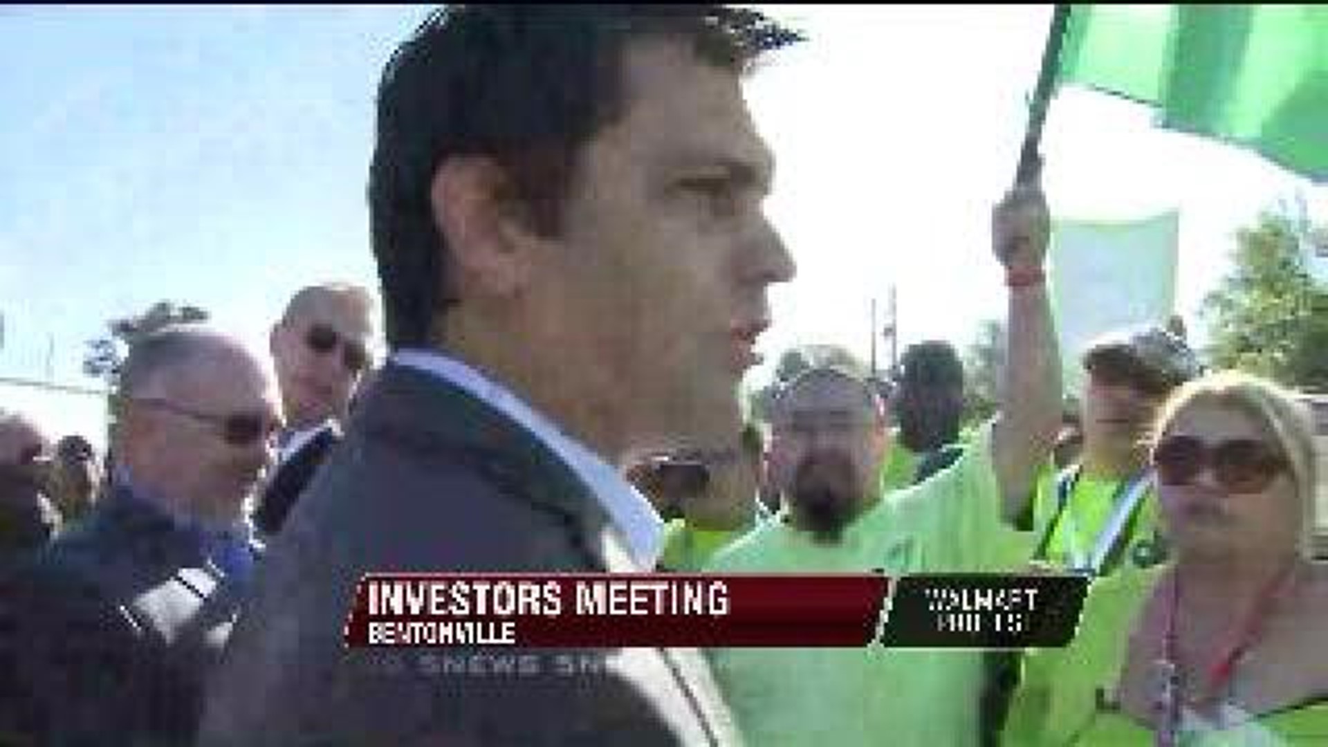 Workers Protest at Investors Meeting