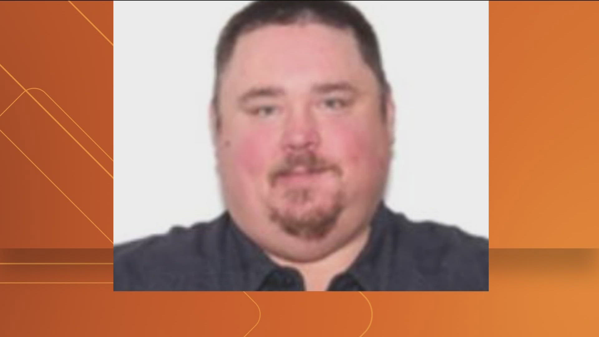 Latest News | Manhunt underway for man suspected of shooting officer in