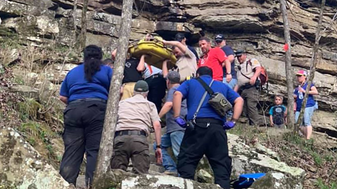 19-year-old man airlifted after fall at Devil's Den State Park