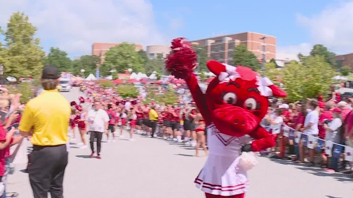 Tailgating season underway for Razorback fans - Vimarsana News