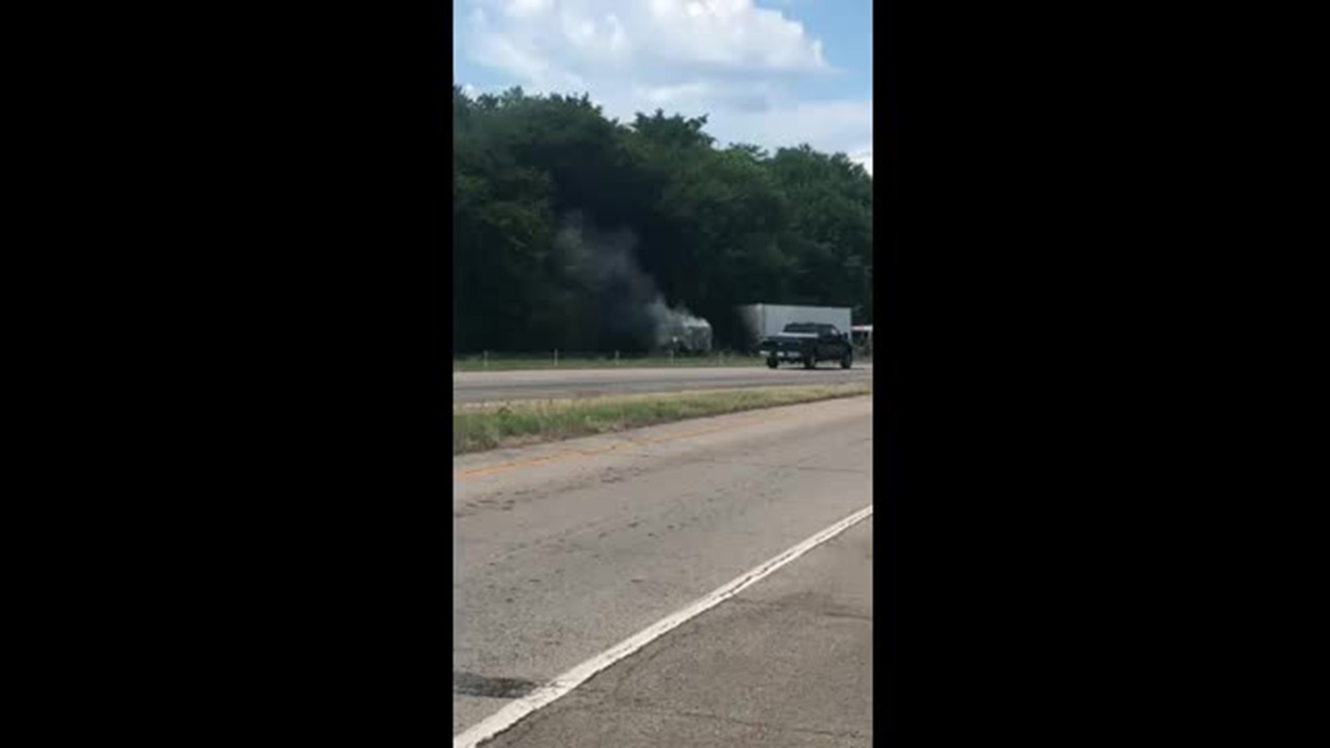 Tractor Trailer Fire I-40.mov