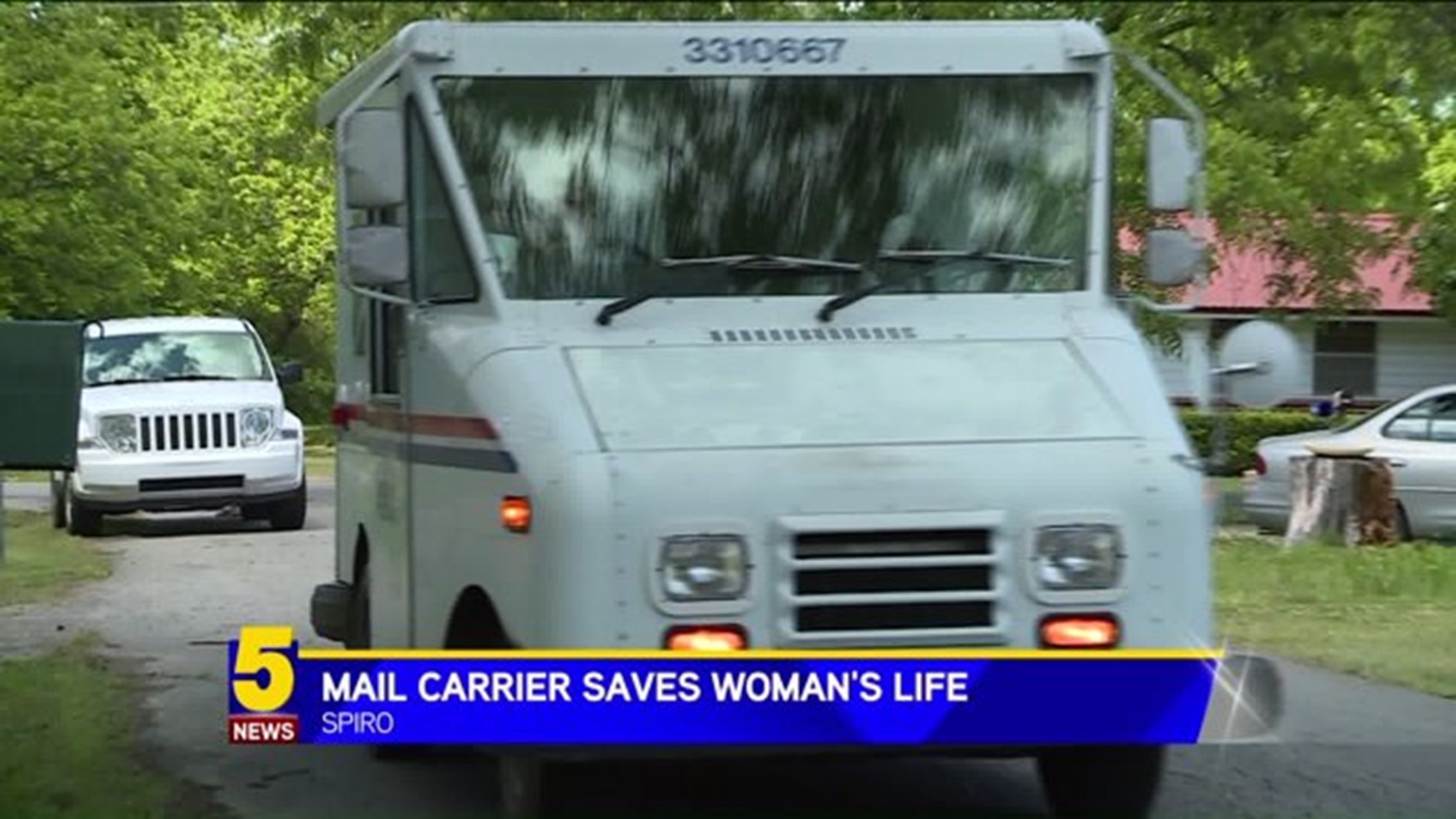 Mail Carrier Saves Woman`s Life