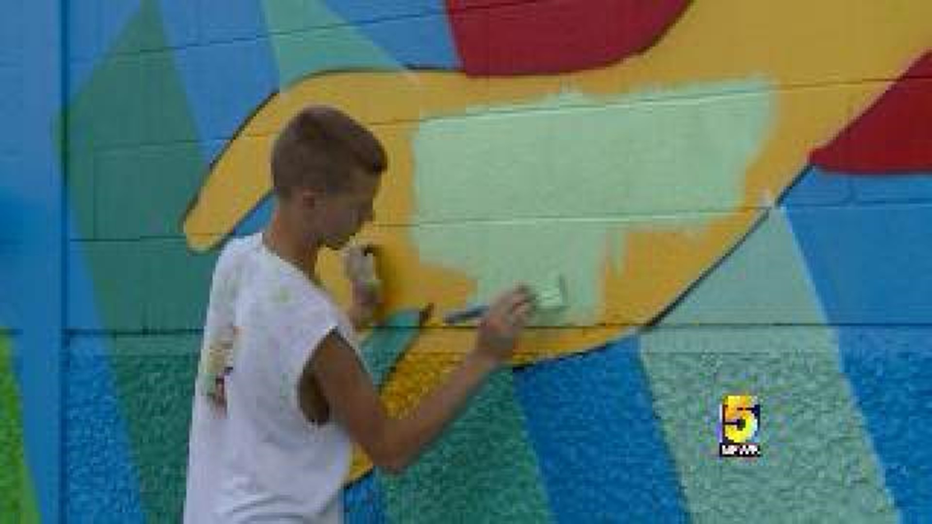 Springdale Student Helps Artist