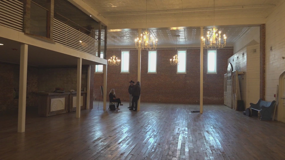 Community rallies around historic Centerton event venue as foreclosure looms