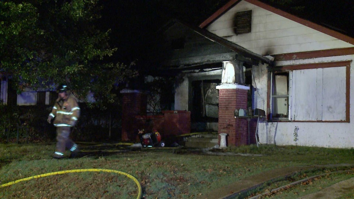 Fort Smith Firefighter Injured in Overnight House Fire | 5newsonline.com